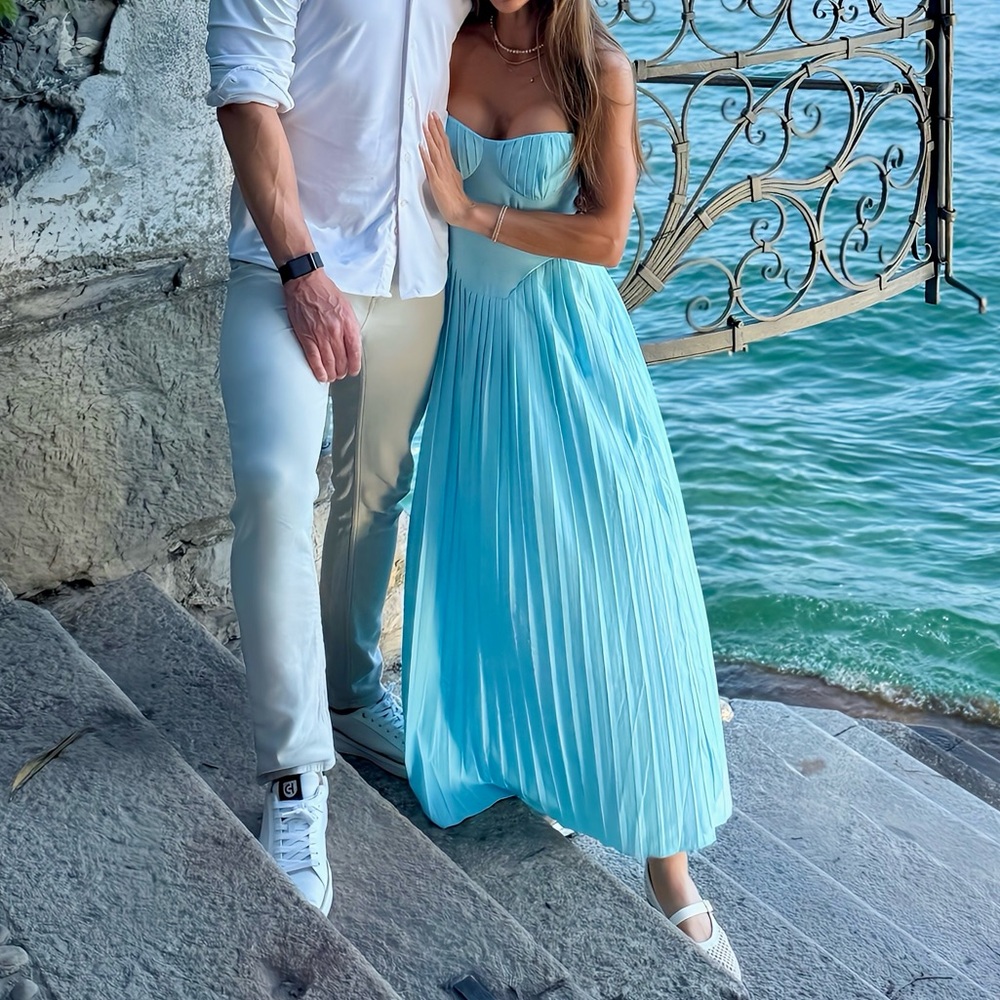 Elegant Blue Dress - Picture 7 of 9